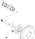 135 - A REAR AXLE AND BRAKE DRUM